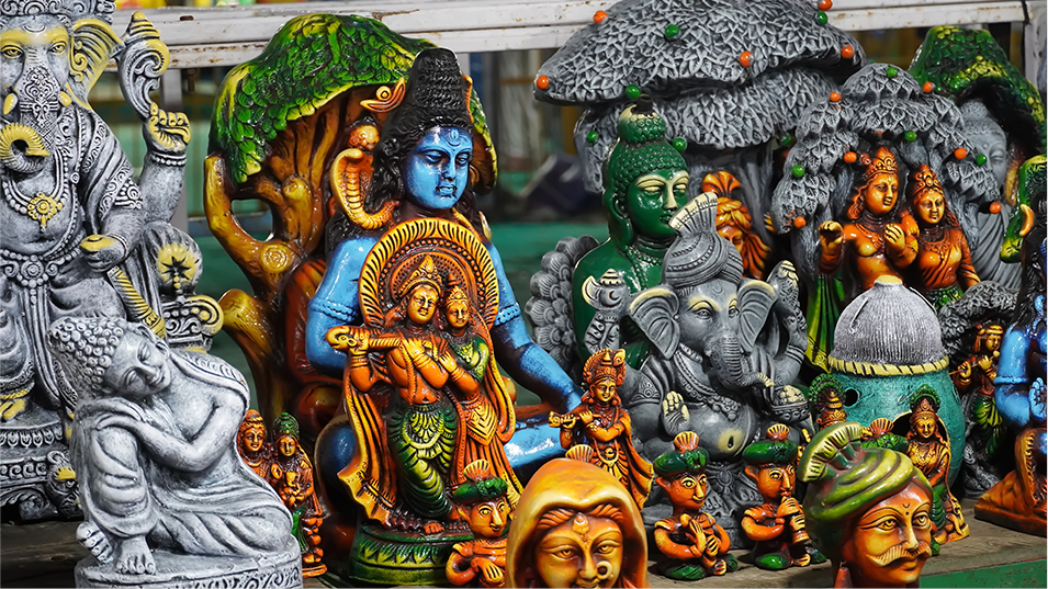 Traditional yet fascinating Diwali gift ideas3