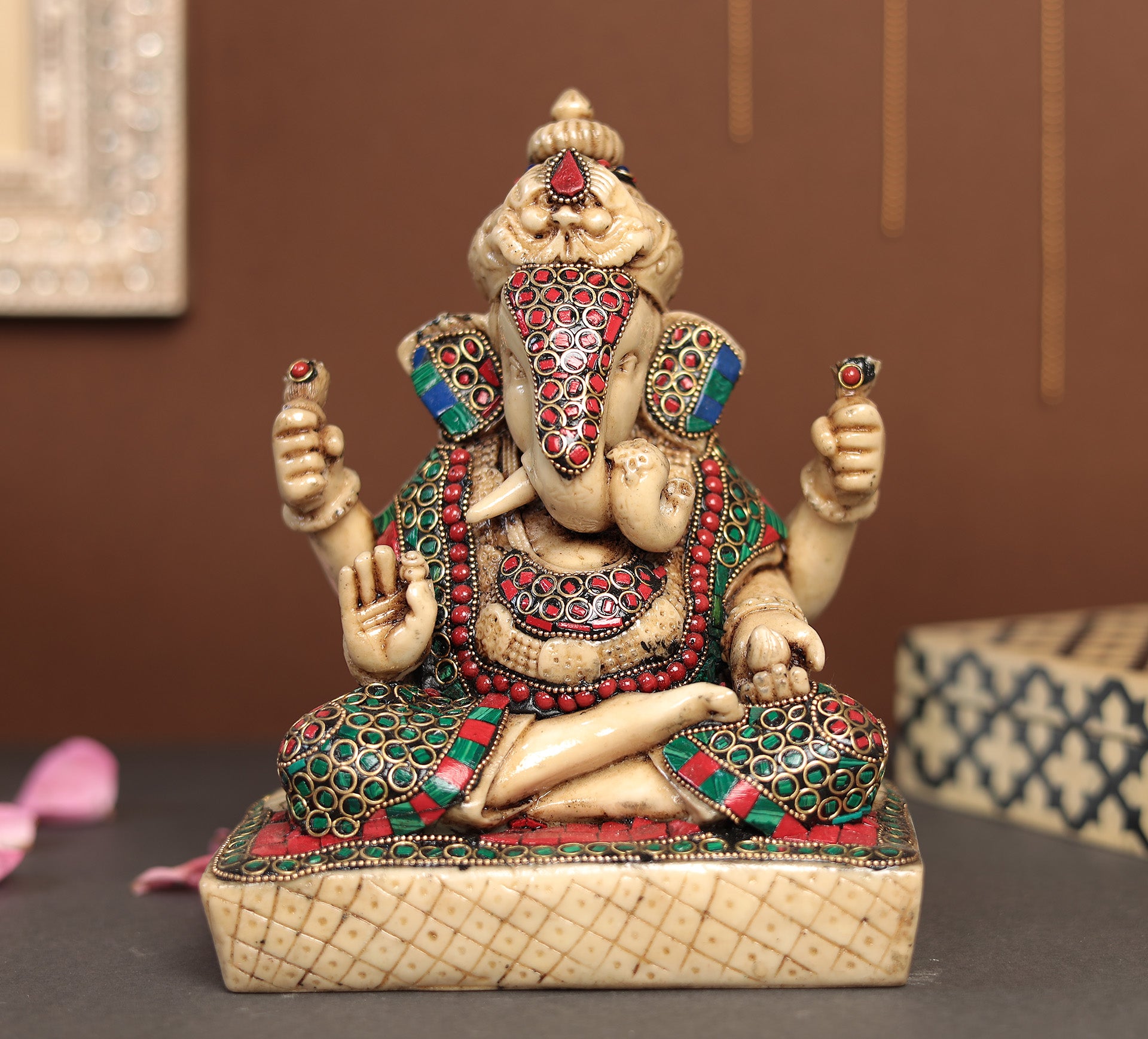 Stone Work Ganesha in Resin 8"