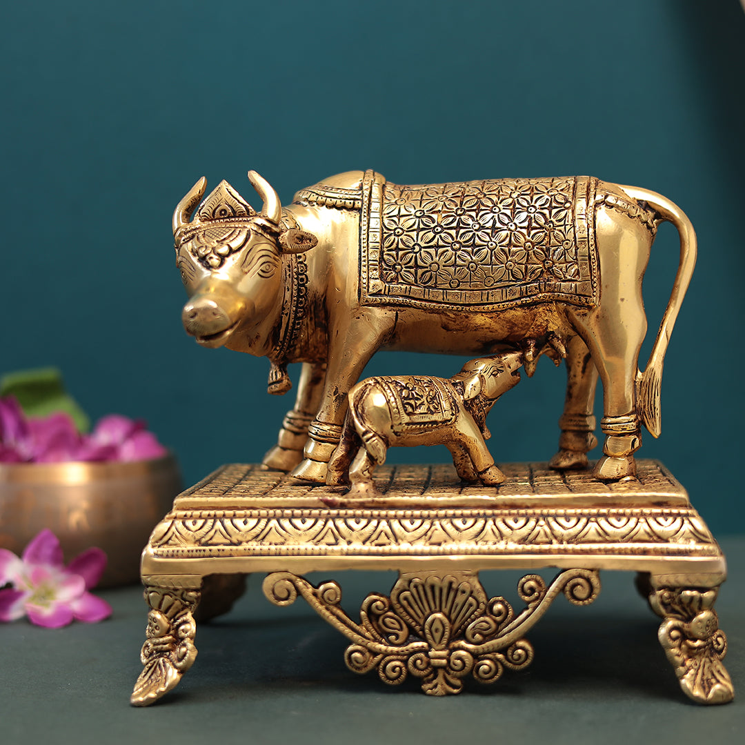 Brass Kamadhenu Cow With Calf In 8"