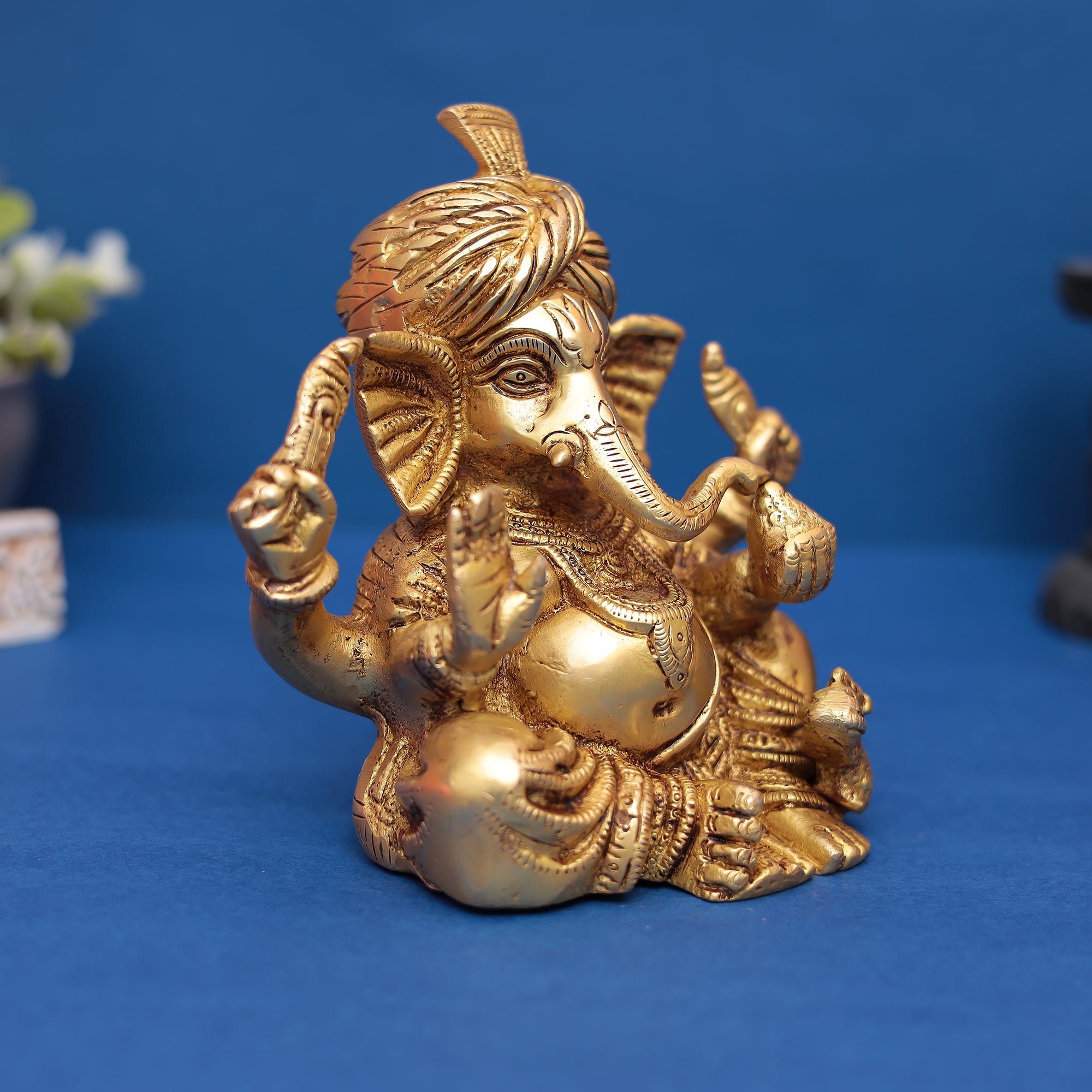 Brass Vakratund Ganesh Idol – Remover of Obstacles & Harbinger of Good Fortune in 6 inches