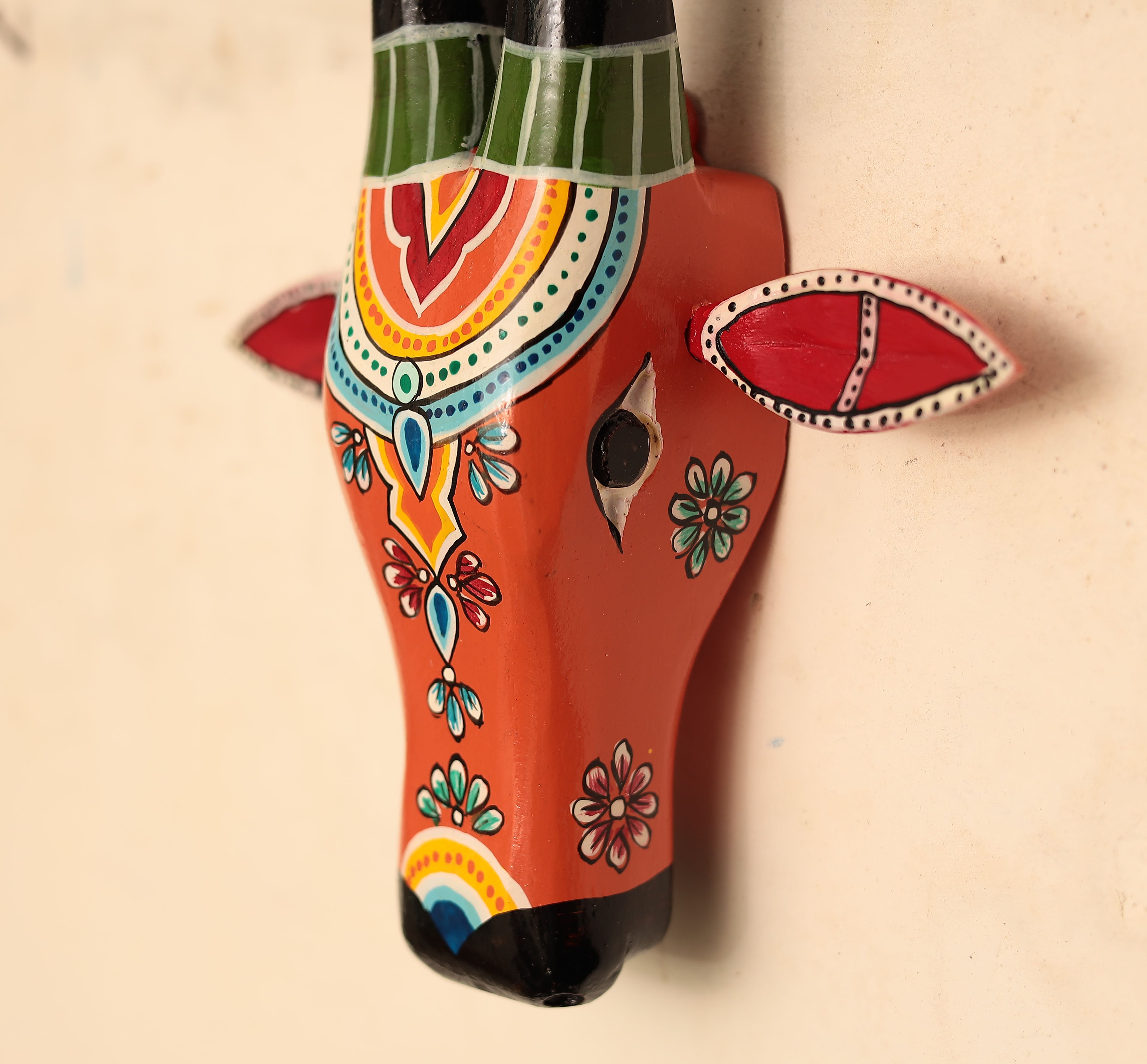 Exquisite Wooden Decorative Cow Head For Wall Decor In 11 Inches