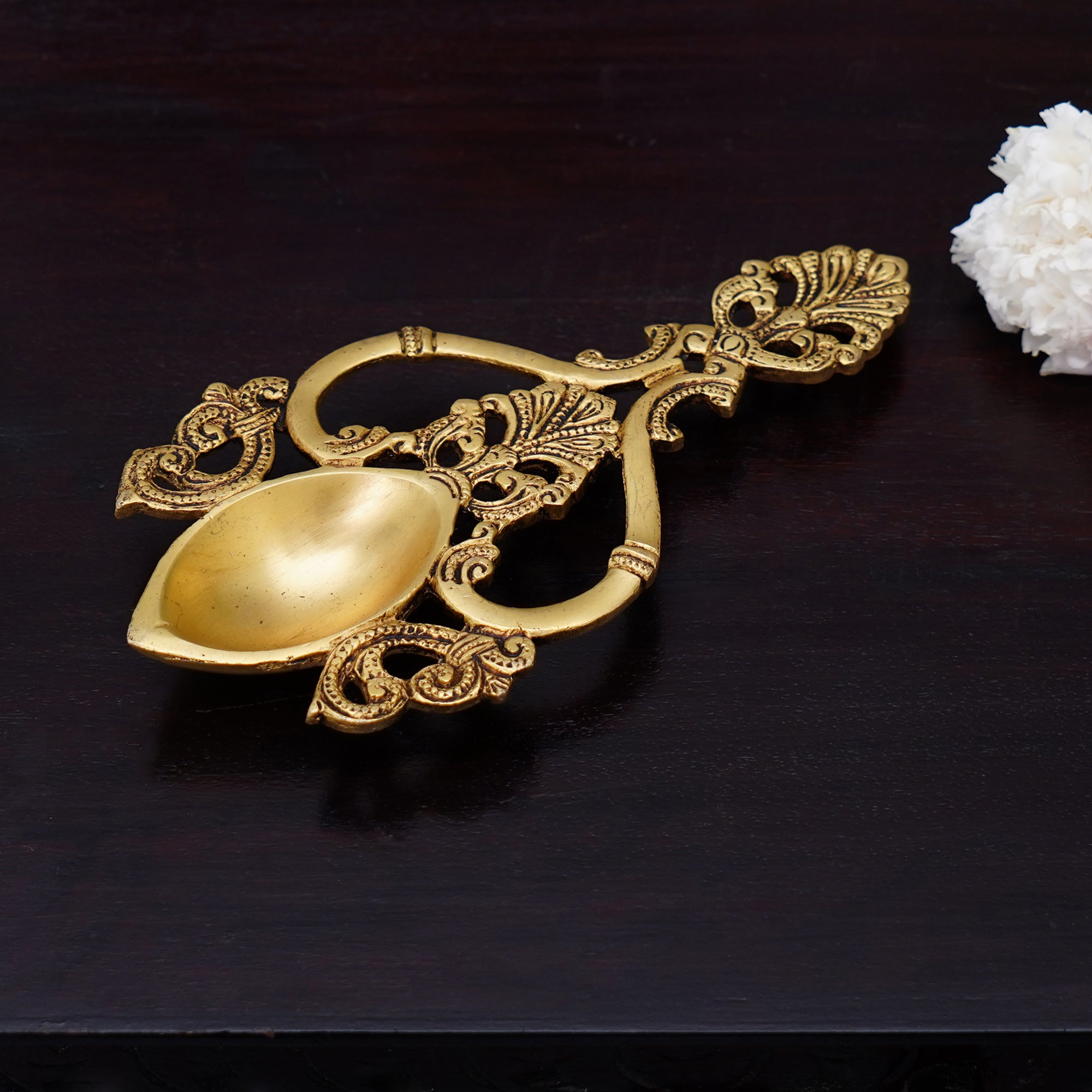 Aarti Diya with single burner