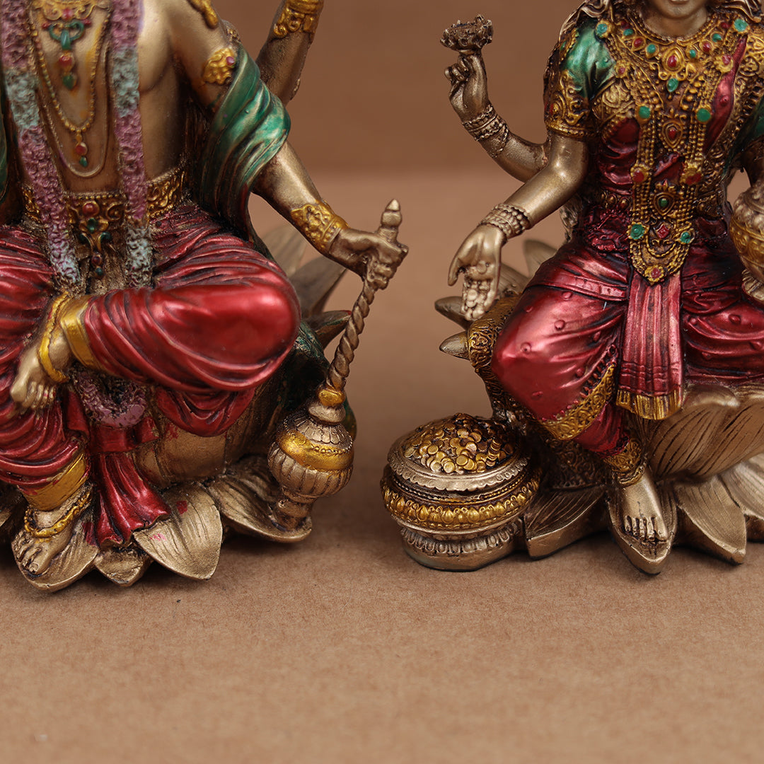 Lord Vishu Idol In Sitting Position In 8 Inches