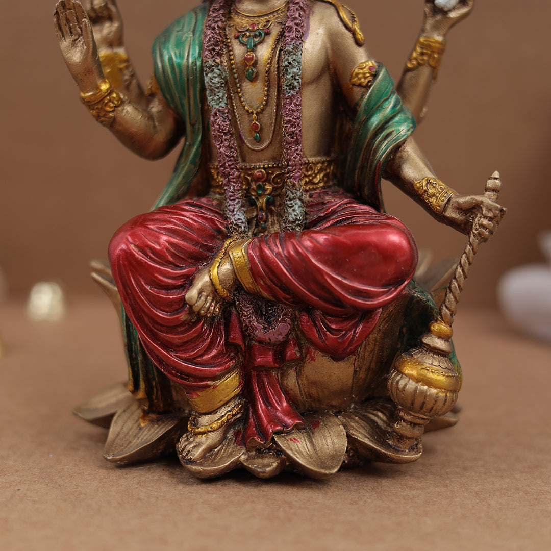 Lord Vishu Idol In Sitting Position In 8 Inches