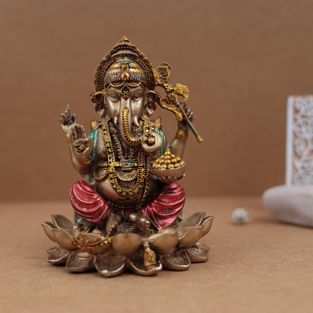 Exquisite Ganesh and Lakshmi Pair In 6 Inches