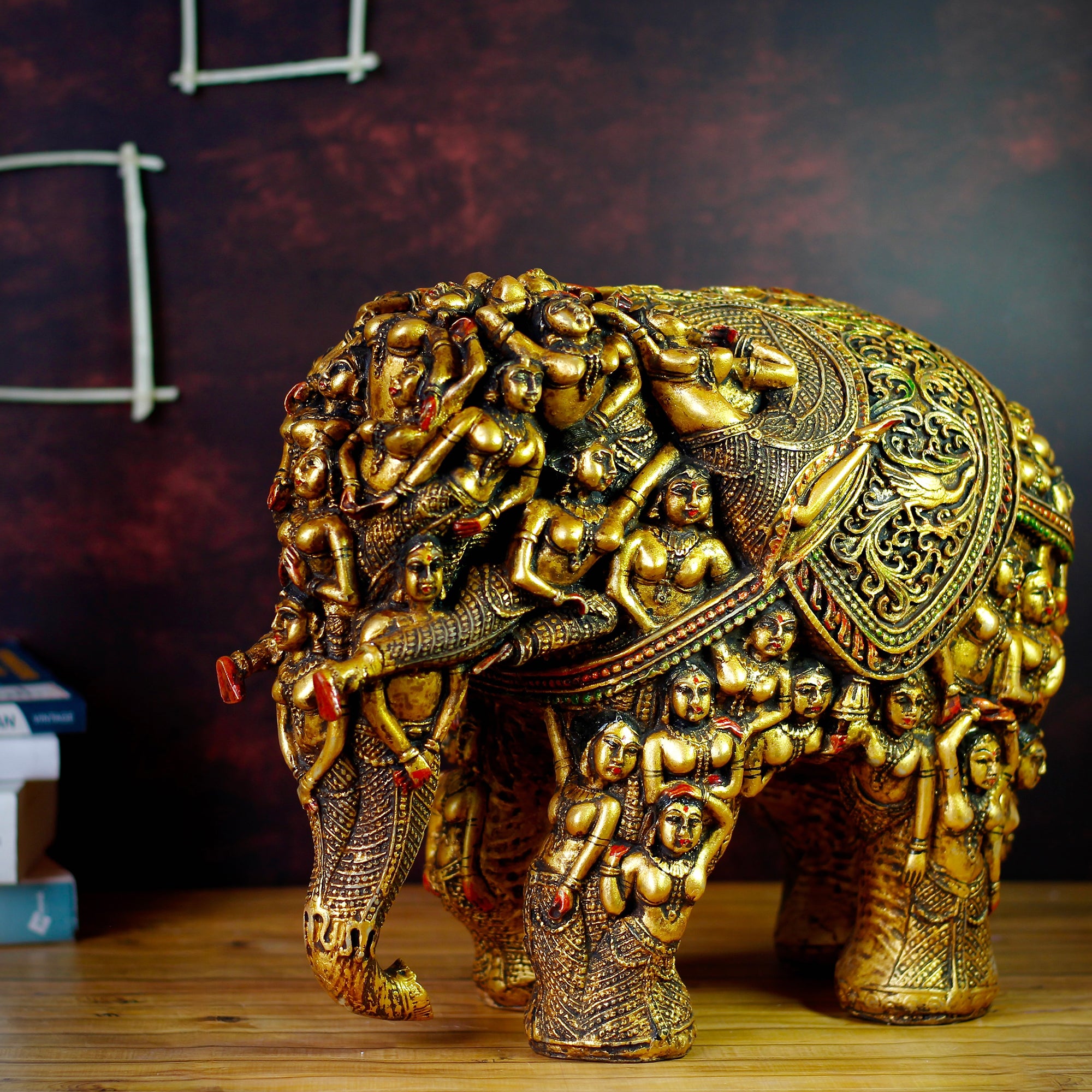 Rich Decorative Elephant Statue in Resin (Marble Dust)