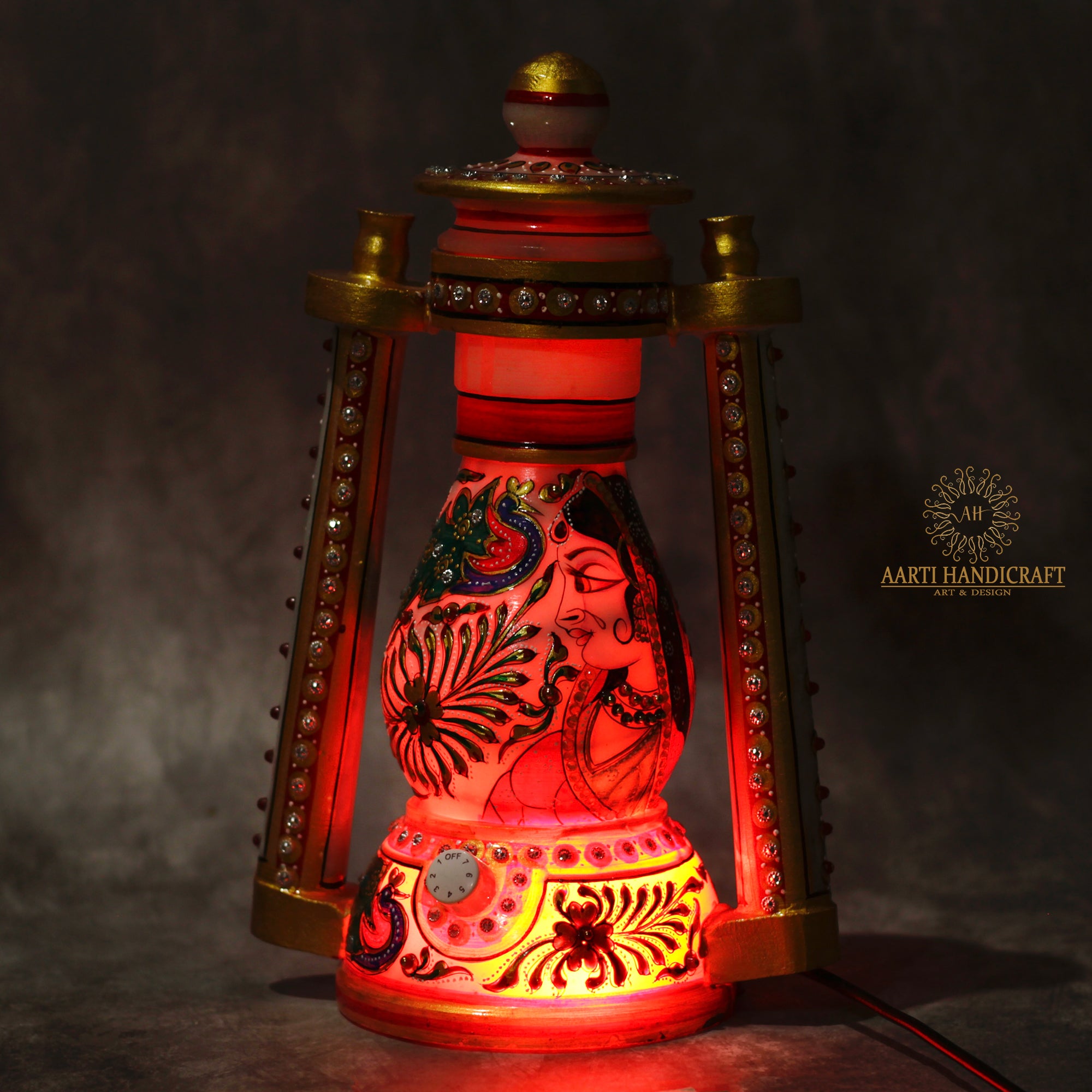 MARBLE LALTEN CUM LAMP