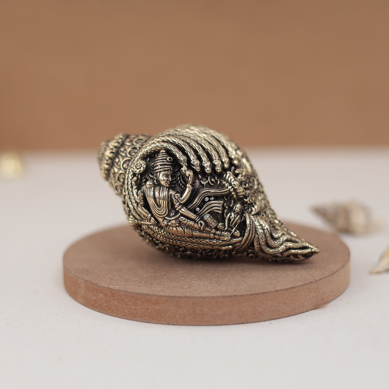 Brass vishnu shankh, a decorative and religiously significant conch shell in 4 and 3 Inches Length