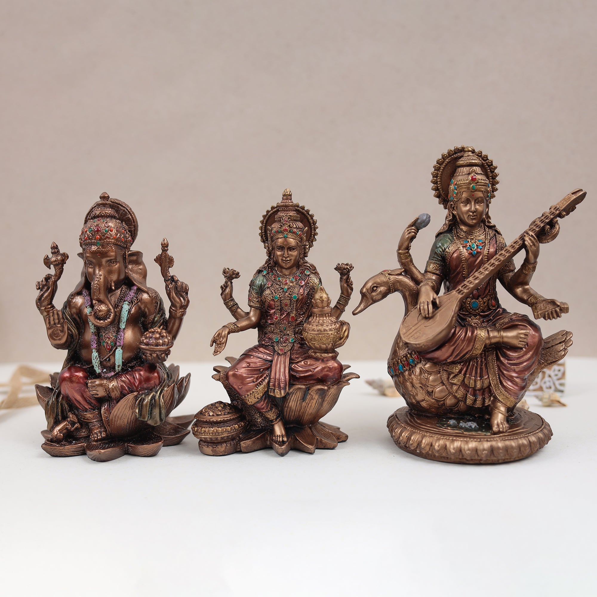 Goddess Shubh Lakshmi and Ganesh Pair in 7 Inches in Copper Finish lo