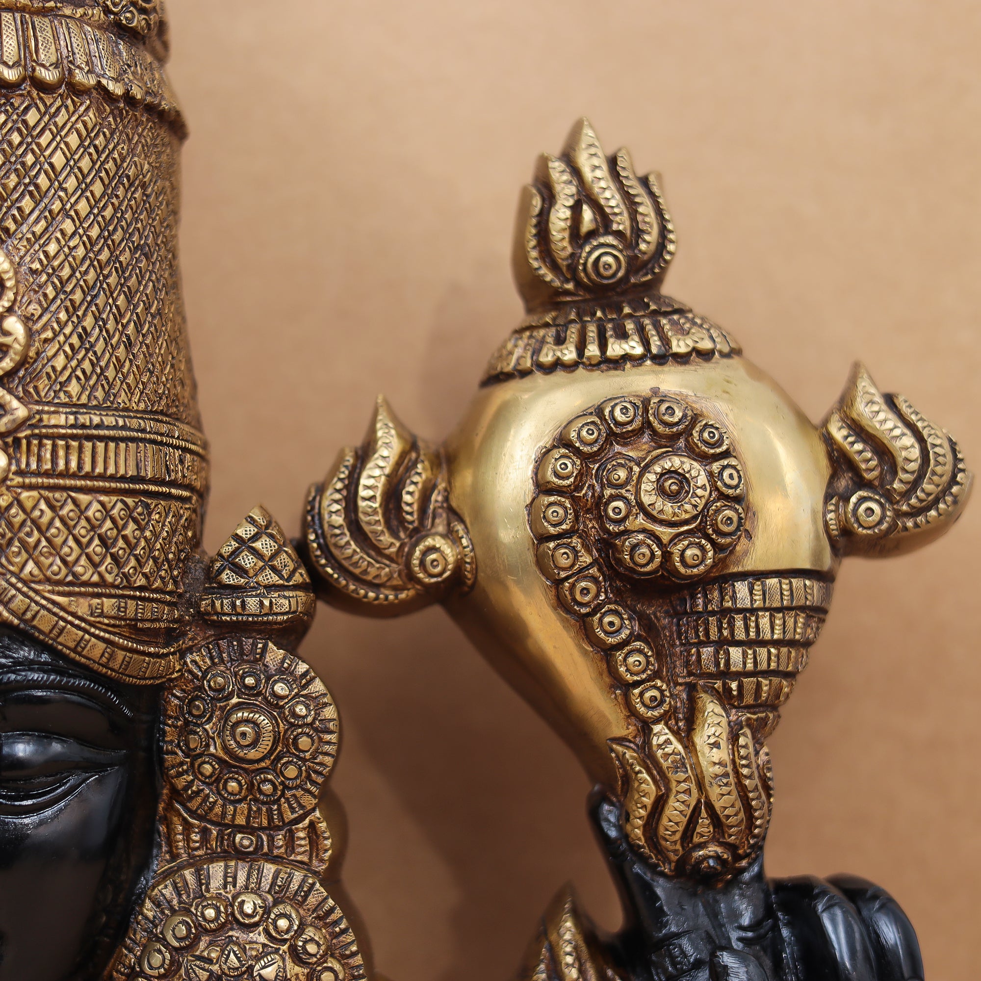 Brass Tirupati / Venkateshwar Bala Ji Bust Wall Hanging – Black & Golden Finish | Divine Temple Décor
